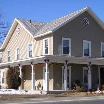 Cotting House: 8209 Albany Post Rd