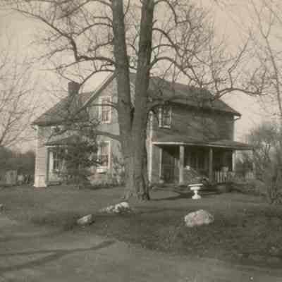 W. Coons house, Red Hook