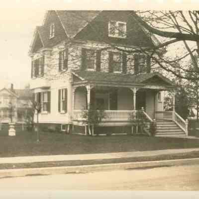 7432 South Broadway (Terpenning House)
