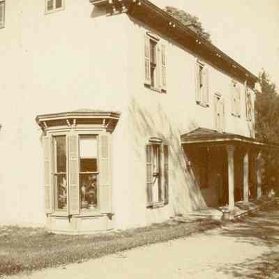 Back of Dr. John Losee's house 4 Spring Lake Road URH: also known as Putnam House, Thomas Tavern, Thomas House