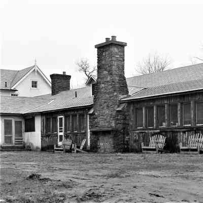 Exterior of the Tivoli Manor (likely Ward Manor property), 1956