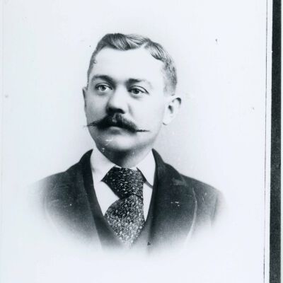 Charles White Jr.