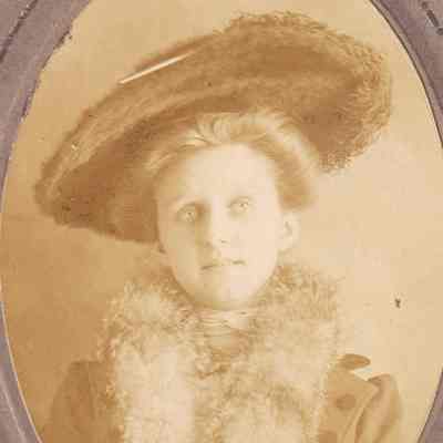 Della (Lasher) Clum