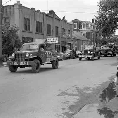 Memorial Day parade, North Broadway, 1971.
