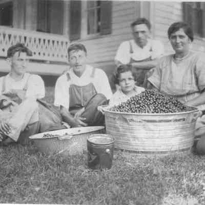 Cherry harvest, five adults and a girl on the Vogel Farm