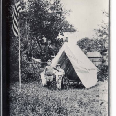 Joe and Willard Thomas