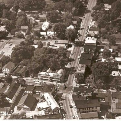 Broadway and Market Street intersection, looking west