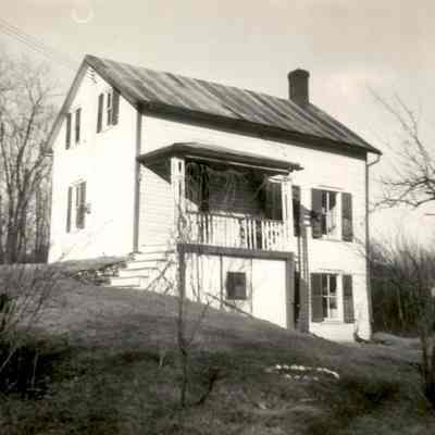 R. Coon's tenant house, Red Hook