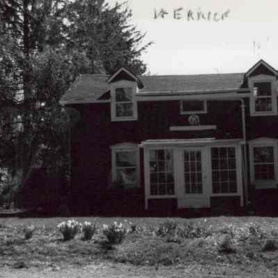 1496 Annandale Road - 1990