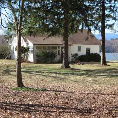 15 Steamboat Dock Lane