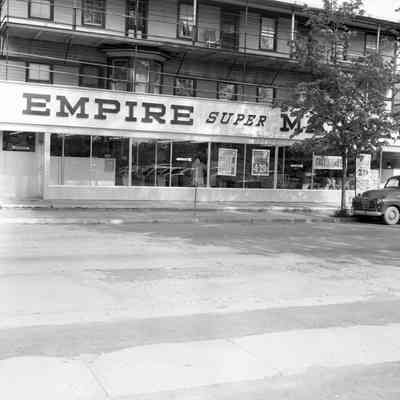Empire Supermarket, 1954