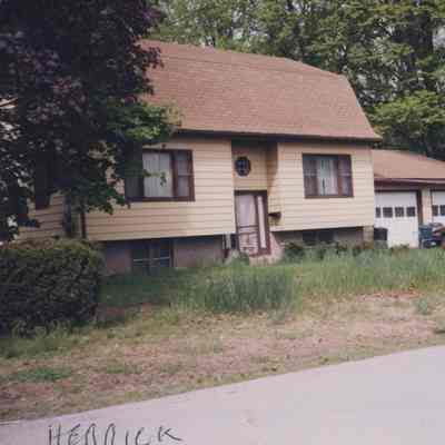 9 Moul Drive - 1999