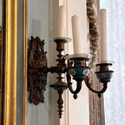 Sconce