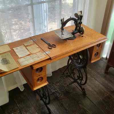 Sewing Machine, Willcox & Gibbs Noiseless