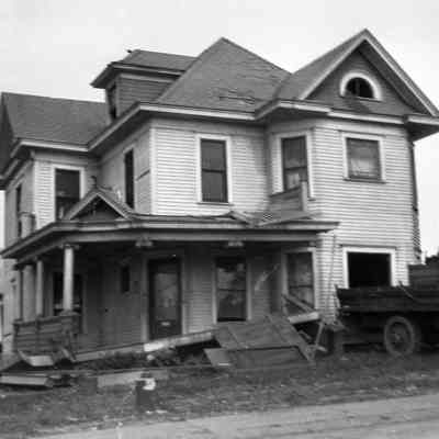Osburn Family tornado scene