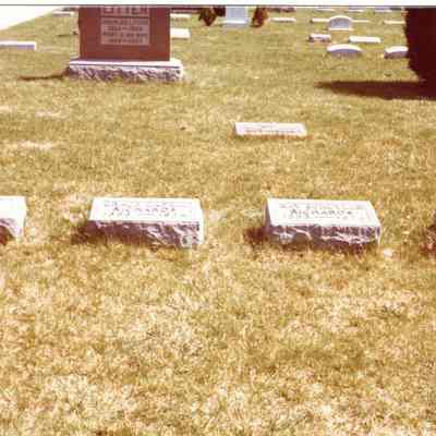 Richards family gravestones