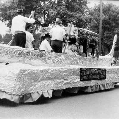 IAV Float
