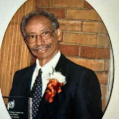 Hogg, Leon (Community Photographer)