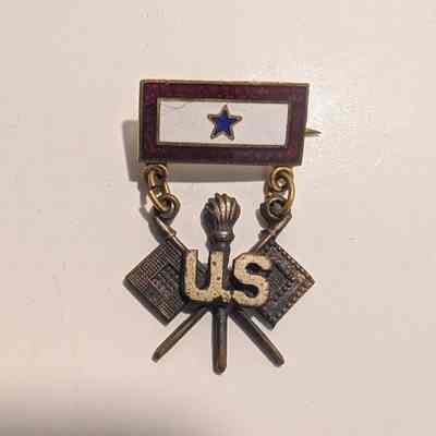 Pin, Son in Service