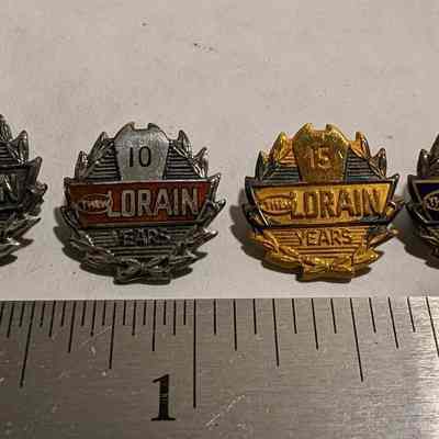 Pin, Award