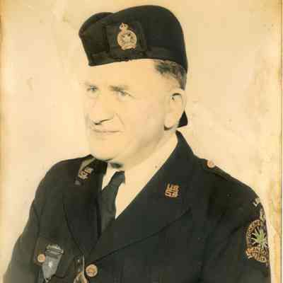 Commander William Knight