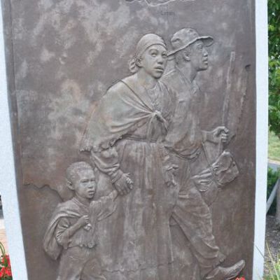 UNDERGROUND RAILROAD MARKER