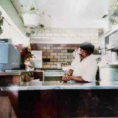 Morton's BBQ Restaurant