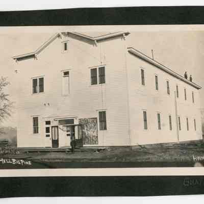 Hall, Big Pine