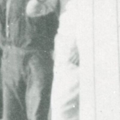  Detail scan of man: Resolution: 2500 dpi