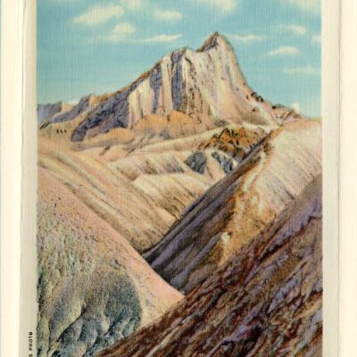 Manly Beacon, Golden Canyon