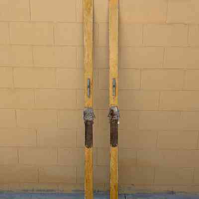 Skis