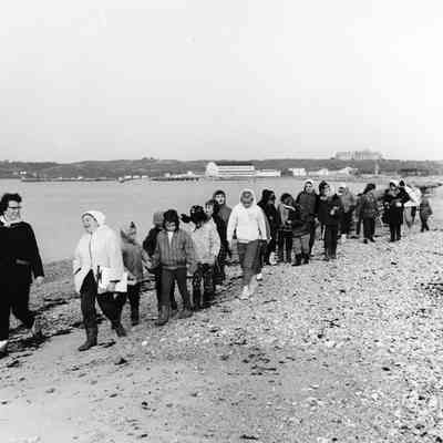 Girl Scouts on trip to Navy Road, 1963 | Frank and Barbara Borth Collection, Montauk Library Archives