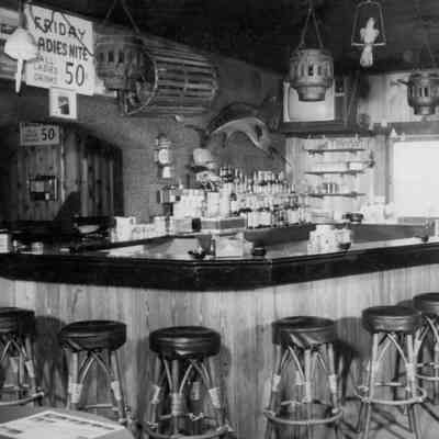 Longboat Restaurant & Cocktail Lounge Photographs