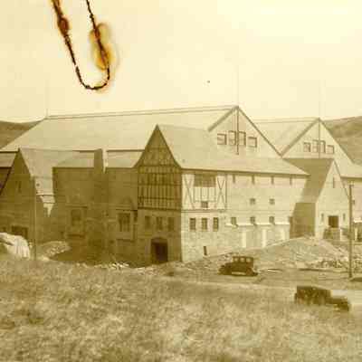 Montauk Tennis Auditorium, c. 1930s | Jennie and Donald Balcuns Collection, Montauk Library Archives
