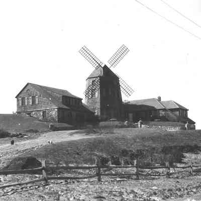 Mccaffrey- Rheinstein Windmill House| Al Holden Collection, Montauk Library Archives