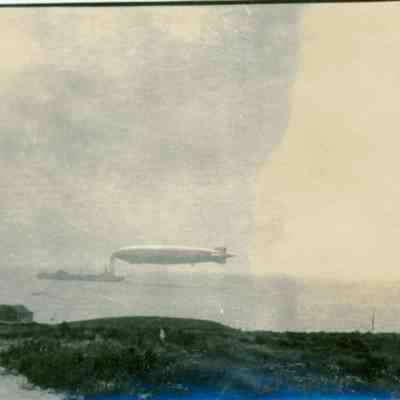 World War I dirigible over Fort Pond Bay, c. 1916