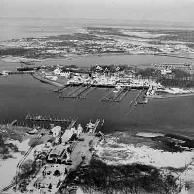 Aerial photograph of Lake Montauk and Star Island, undated