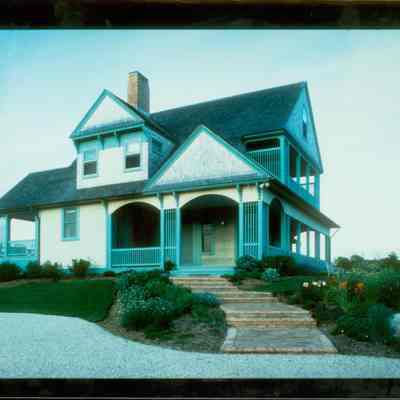 Andrews Cottage, c. 1990 | Photo by John Keeshan, Montauk Library Archives
