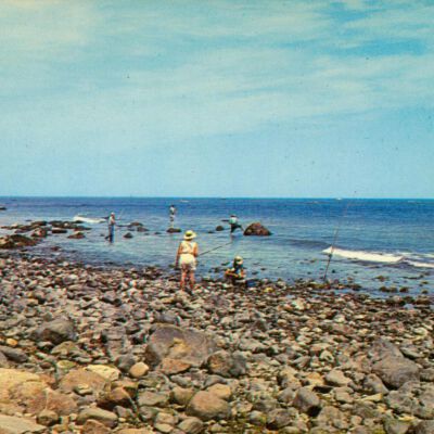 Postcard of On the Rocks, Montauk Point, printed by Tomlin Art Co. | Montauk Postcard Collection, Montauk Library Archives