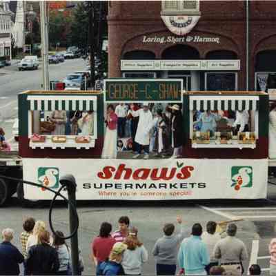Shaw's Supermarket Float in the 250th parade