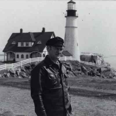 A photo view of Kendall Morse.