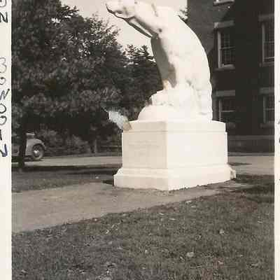 Bowdoin Polar Bear Statue