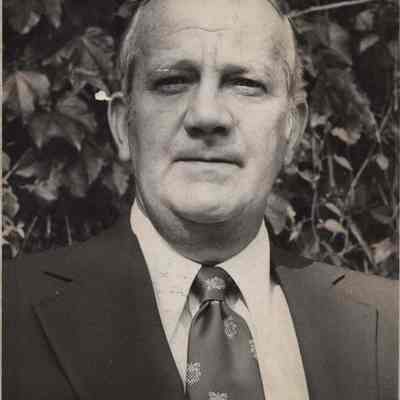 A photo view of William May.