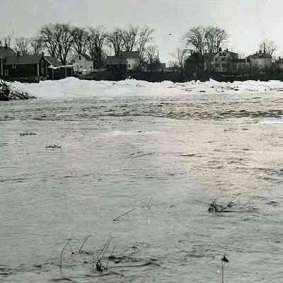 Ice and Houses during 1936 Flood