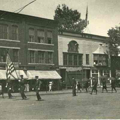 Niagara 3 Co. marching in parade