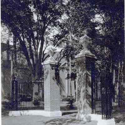 A photo of the gates at Bowdoin College.