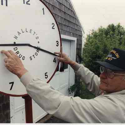 A photo view of Bill Voorhees. 6/6/1991.