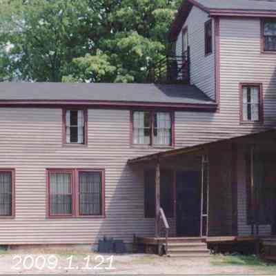 A photo of JL Chamberlain Museum.