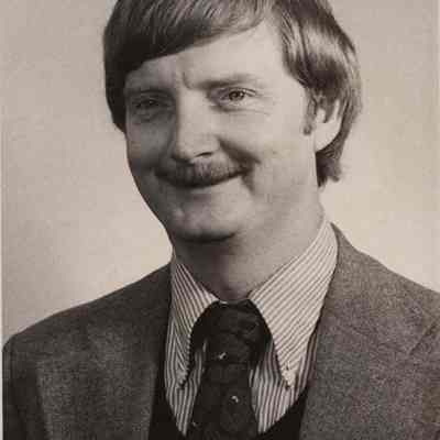A photo view of David Huntington.