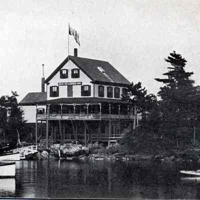 New Meadows Inn